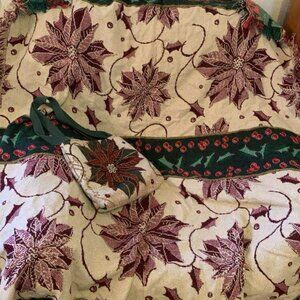 EUC Holiday Christmas Poinsettia  Woven Tapestry Throw Blanket in a Bag